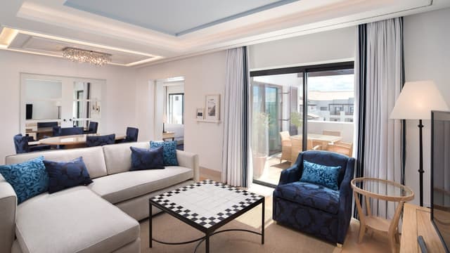 Pine Cliffs Resort