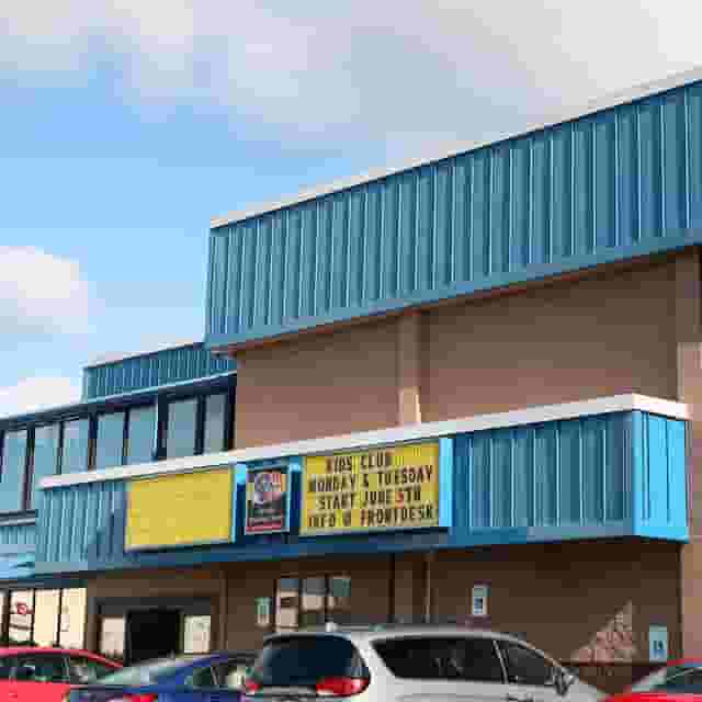 Bowling alley
