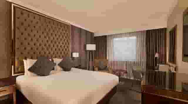 DoubleTree by Hilton Woking