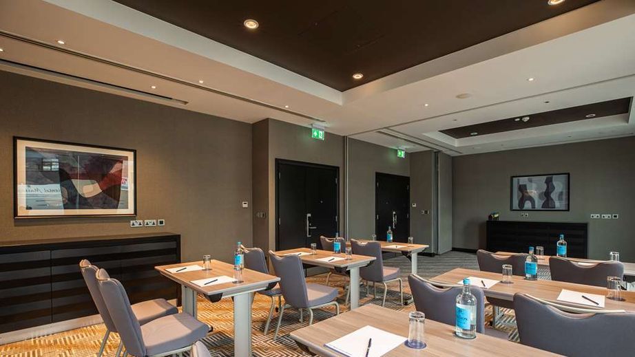 DoubleTree by Hilton Hotel Woking - Woking, England Meeting Rooms & Event Space | Northstar Meetings Group