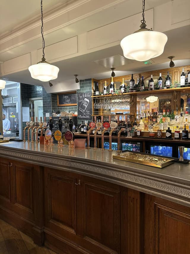 The Manor Arms