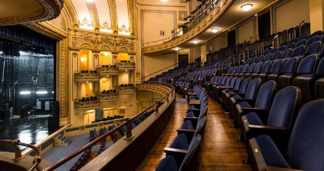 Lyric Theatre