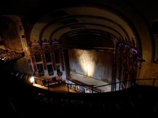 Lyric Theatre