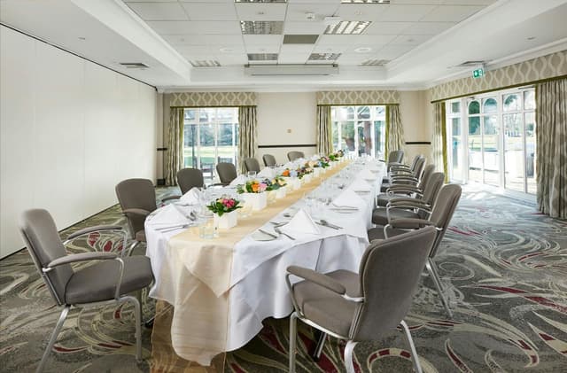 DoubleTree by Hilton St. Anne's Manor