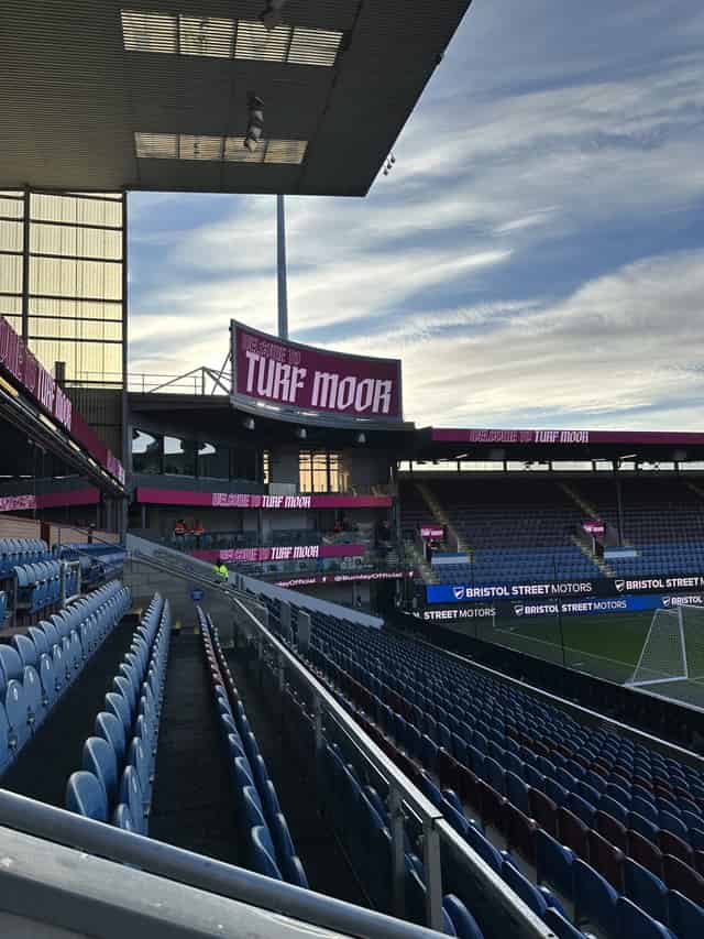 Jimmy McIlroy Suite