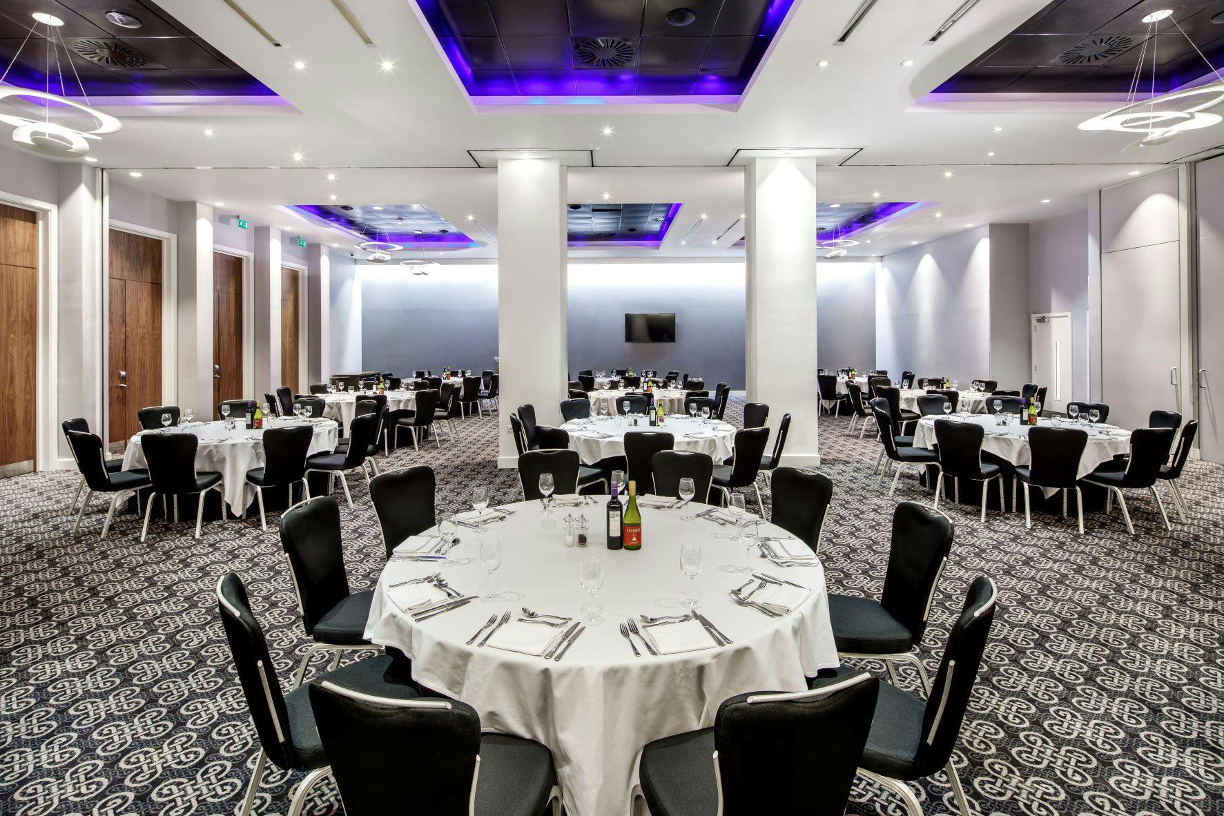 Radisson Blu Hotel, Cardiff - Azzurro Ballroom image 1