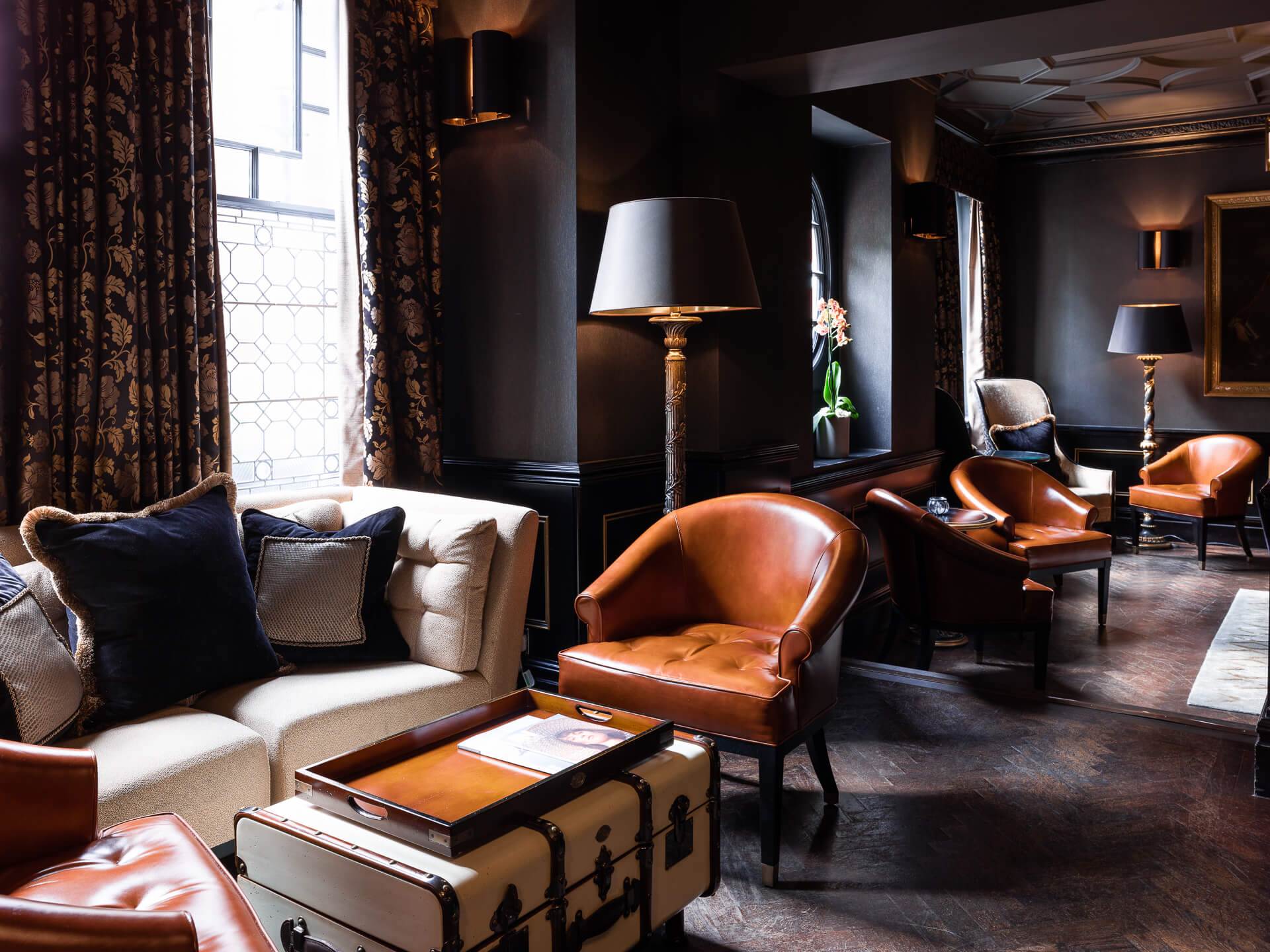 11 Cadogan Gardens - image 1