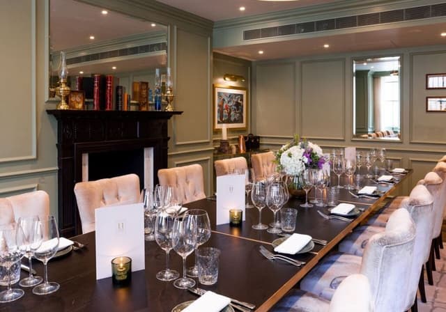 11 Cadogan Gardens