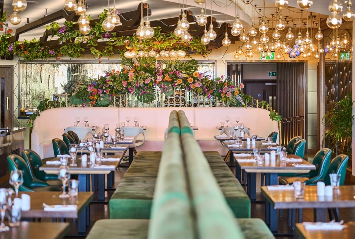 Sky Bar and Restaurant - Secret Garden - image 1