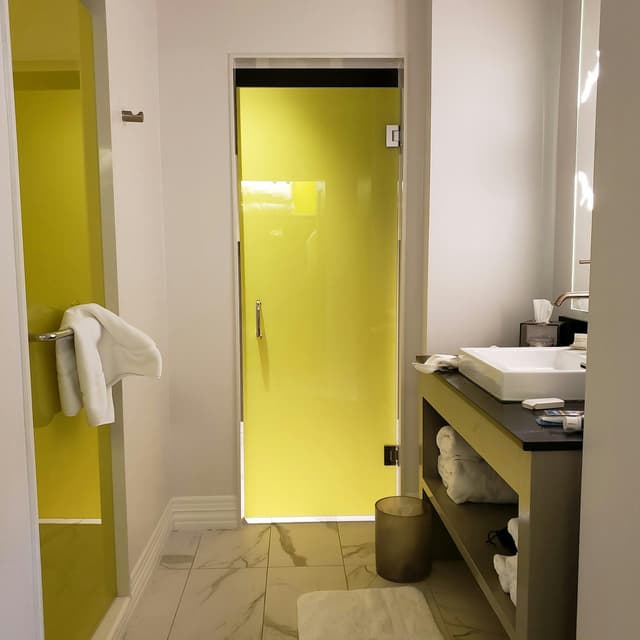 Elyton Hotel +1 more