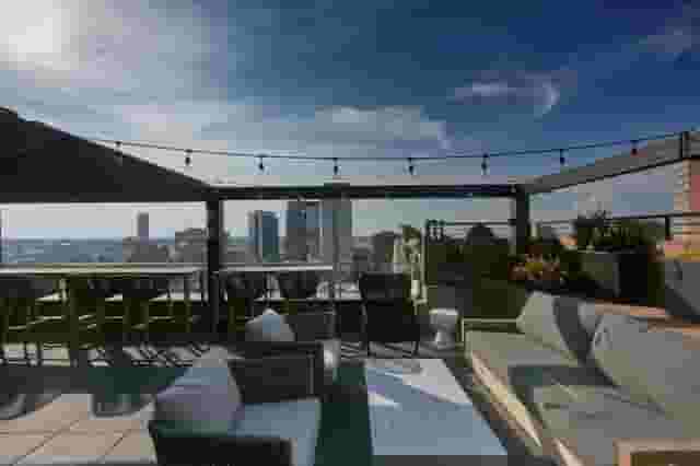 Elyton Hotel +1 more