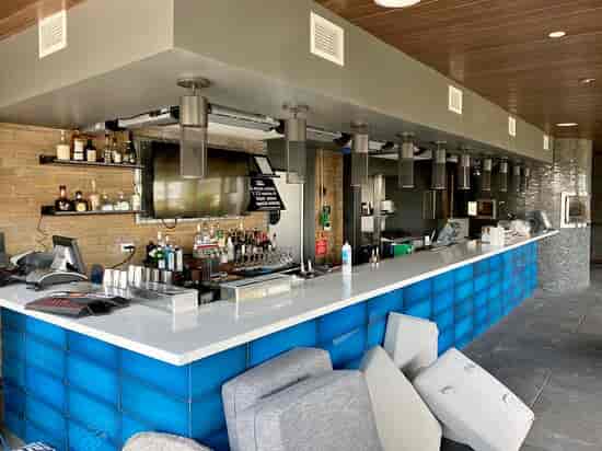 Elyton Hotel lounge bar for corporate cocktail reception and networking events.