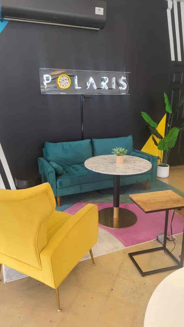 Modern co-working lounge for small group collaboration and professional networking at POLARIS BHM.