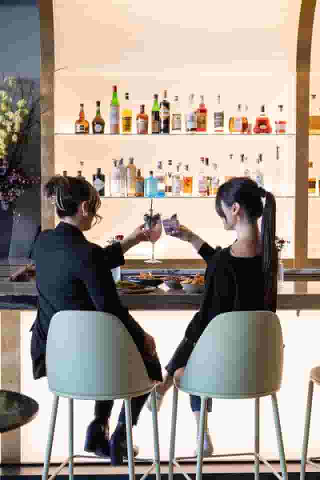 Wine bar