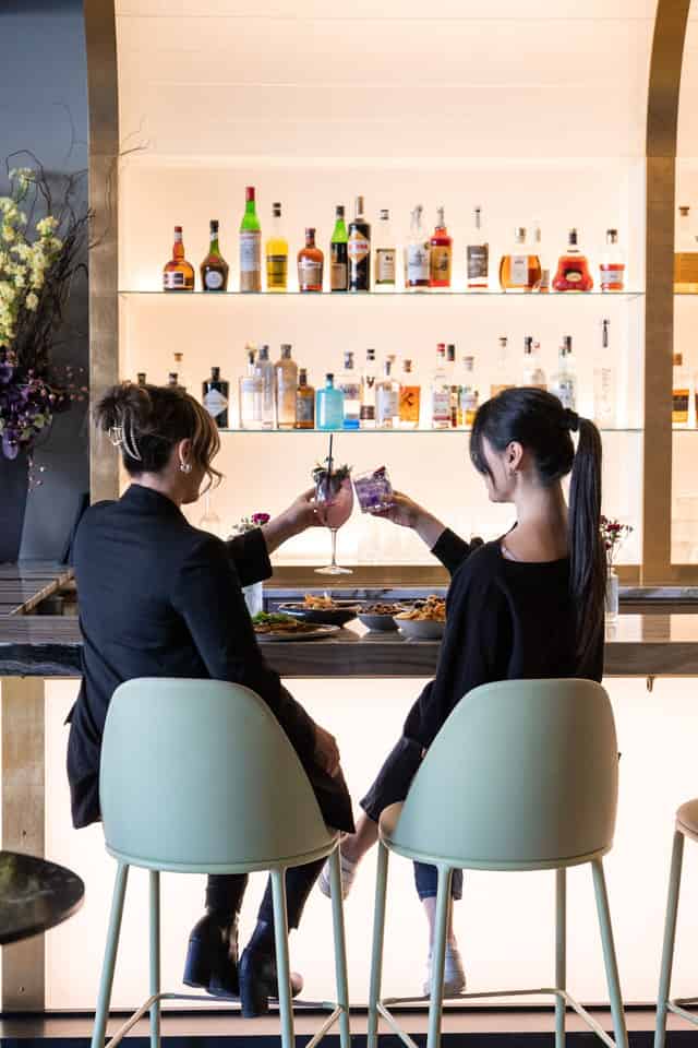 Wine bar
