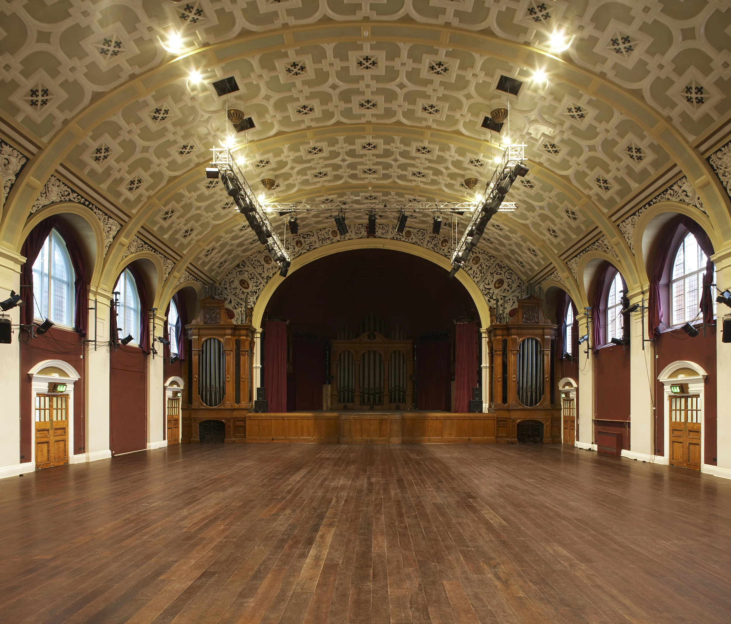 Battersea Arts Centre in London - Haworth Tompkins | Arquitectura Viva