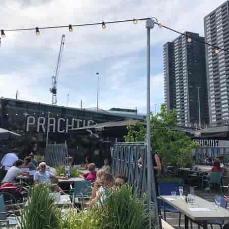 Industrial-chic outdoor restaurant for networking events and team-building lunches.