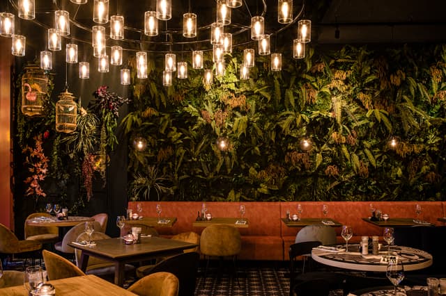 Humphrey's Restaurants