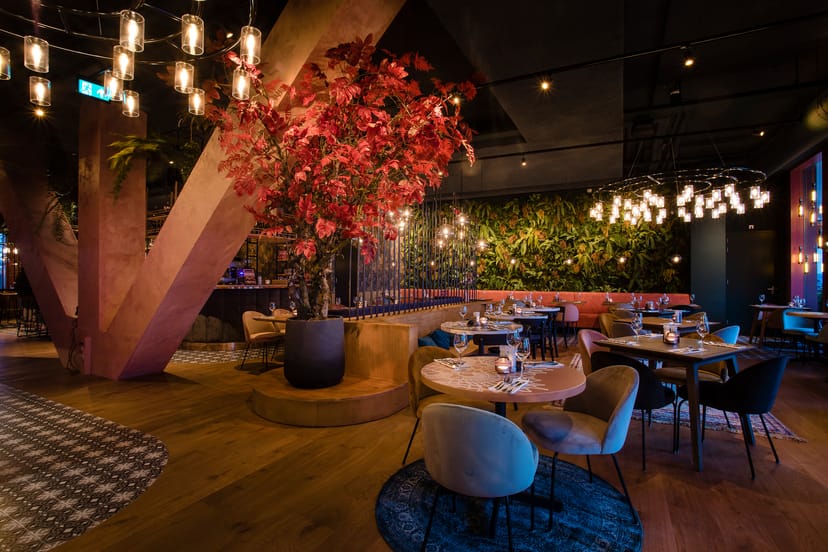 Humphrey's Restaurant: atmospheric venue with pendant lighting for VIP dinners and networking.
