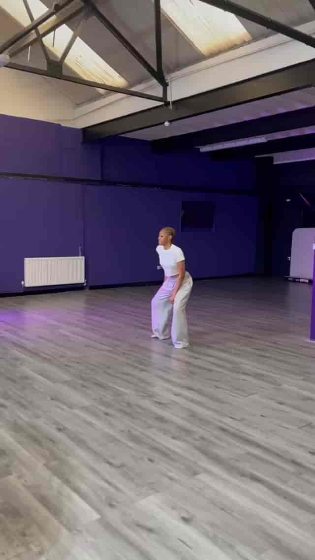 Eloquent Dance studio: versatile workshop flex space for team-building events.