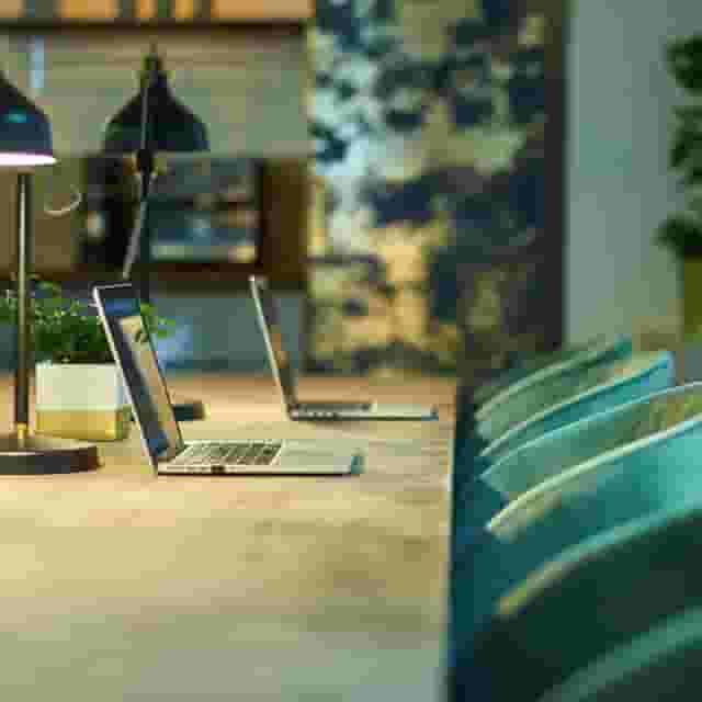 Hot Desk