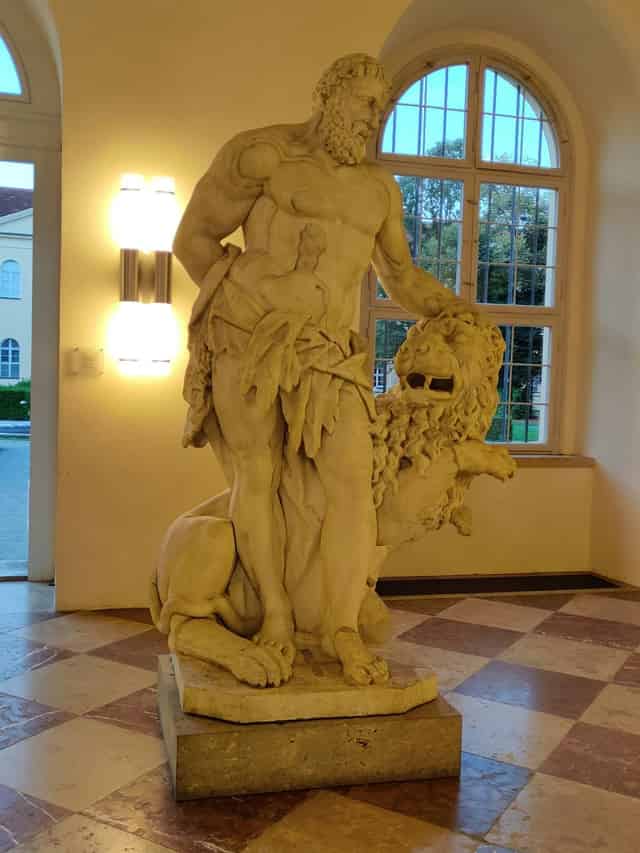 Hubertussaal (Hubertus Hall)