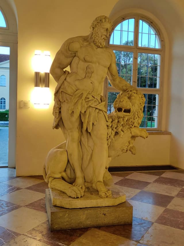 Hubertussaal (Hubertus Hall)