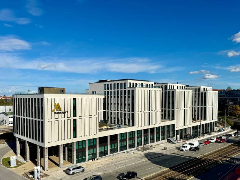 Modern Munich Marriott Hotel City West exterior for corporate conferences and business events.