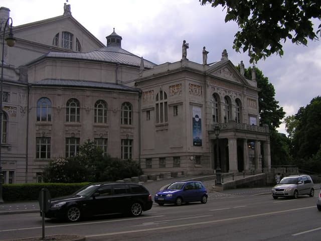 Großes Haus