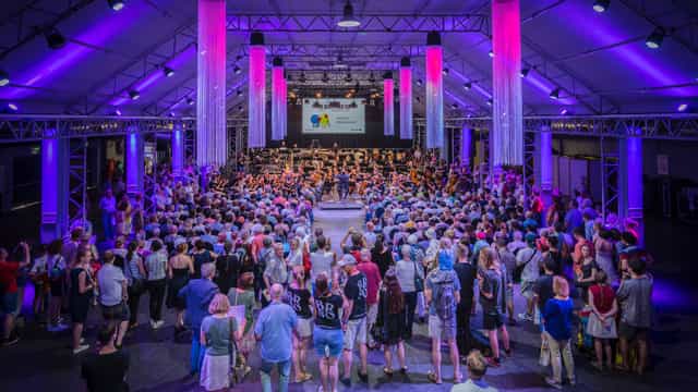 TonHalle München event space with vertical uplighting for corporate gala and concert production.
