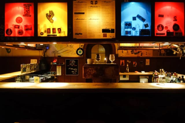 Bar