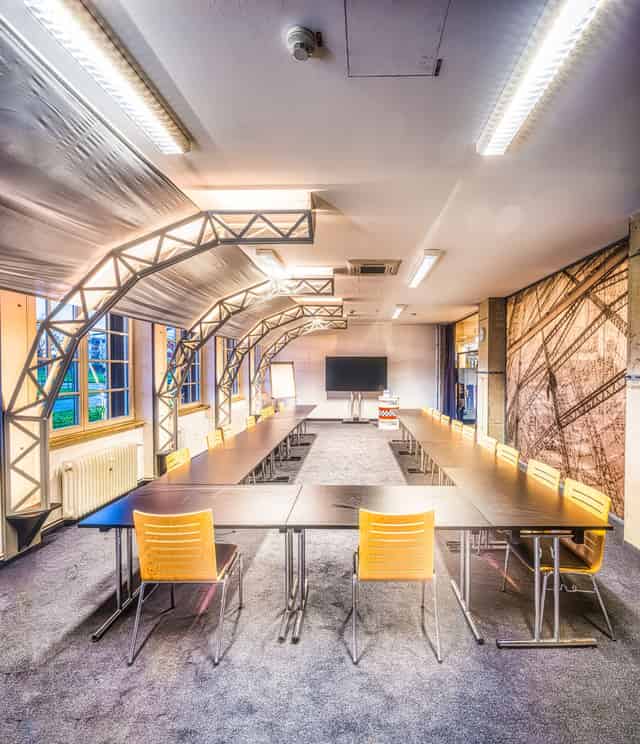 Zeppelin Lounge