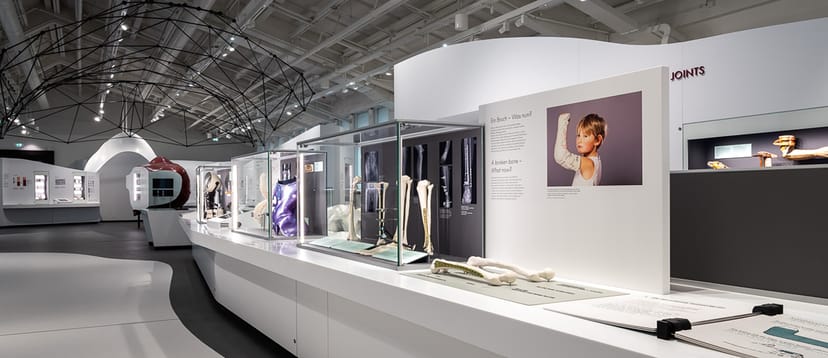 Modern Deutsches Museum exhibition hall for corporate events and private receptions.