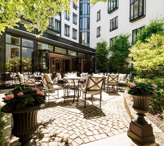 Palace Wintergarten