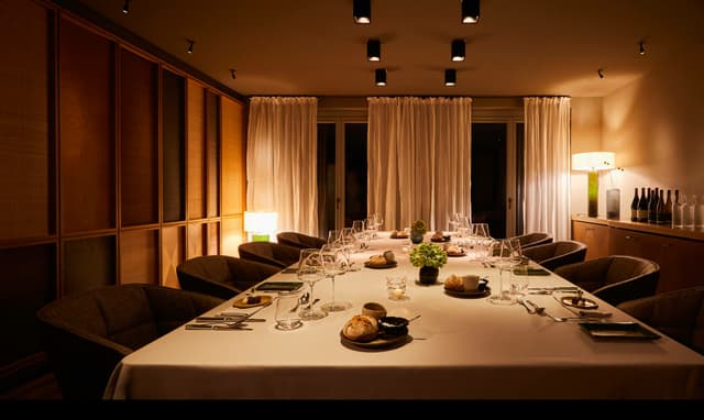 The LOUIS Grillroom