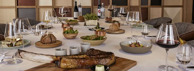 The LOUIS Private Dining