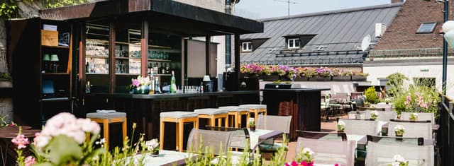 LOUIS Roof Terrace