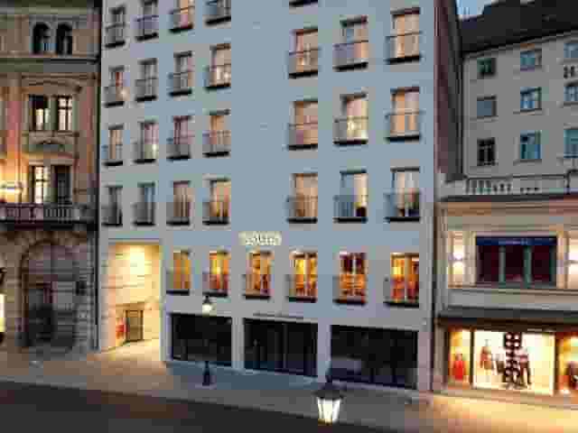LOUIS Hotel