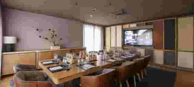 LOUIS Private Dining