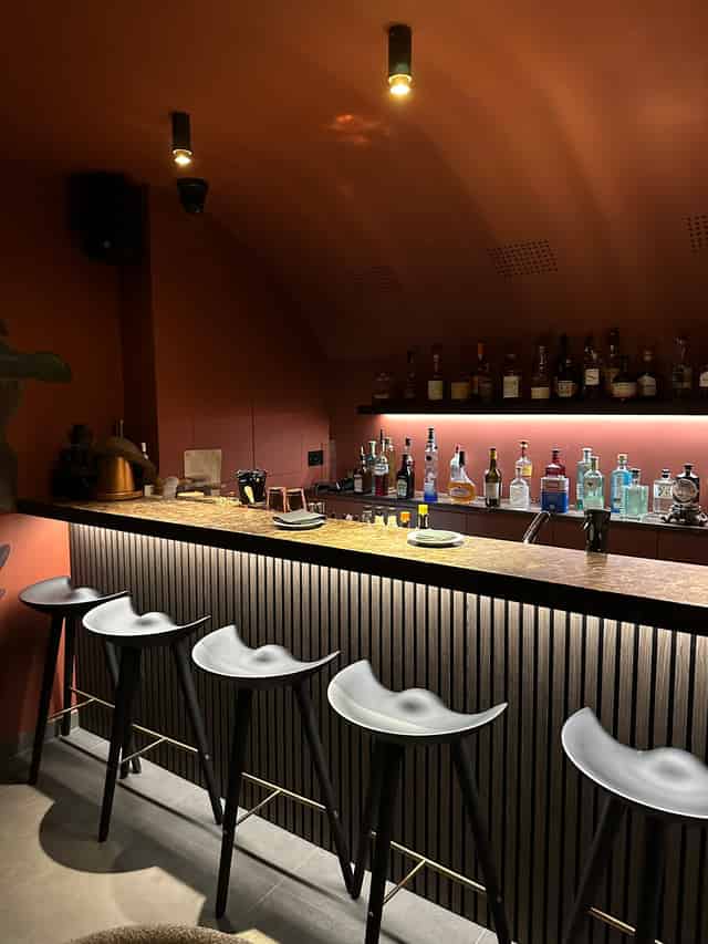 SPEAKEASY BAR