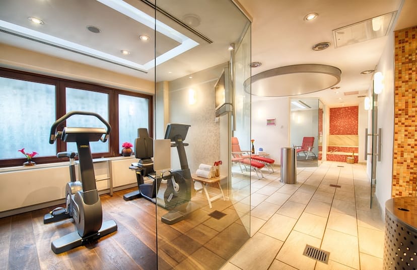 Leonardo Hotel Munich fitness center for VIP conference delegates and wellness retreats.