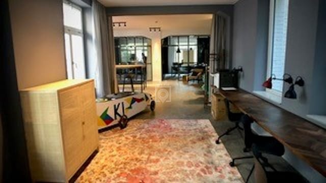 Modern Growinc.io breakout room with flexible design for professional coworking and events.