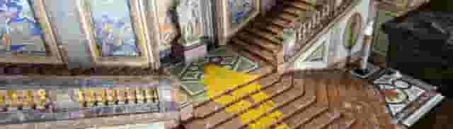 Entrance hall and marble staircase