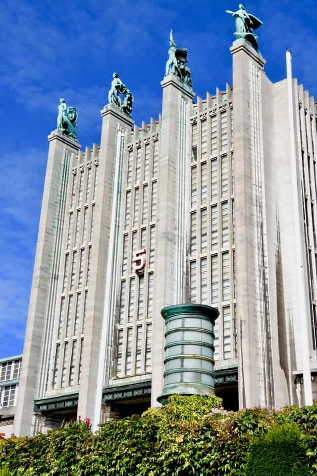 Palais 5 Brussels Expo: Art Deco venue for corporate galas and large conferences.