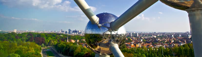 Atomium lateral sphere: iconic Brussels event venue for corporate incentives and panoramic meetings.