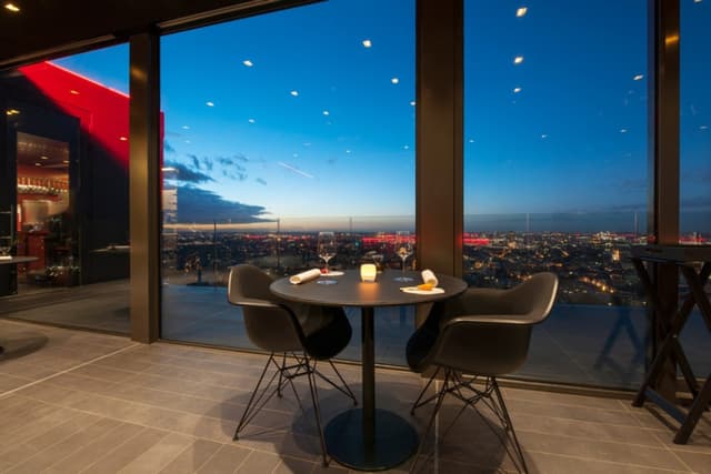 La Villa in the Sky