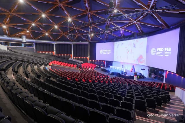 Auditorium 2000