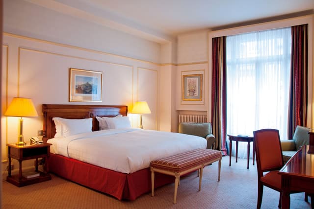 Executive Suite