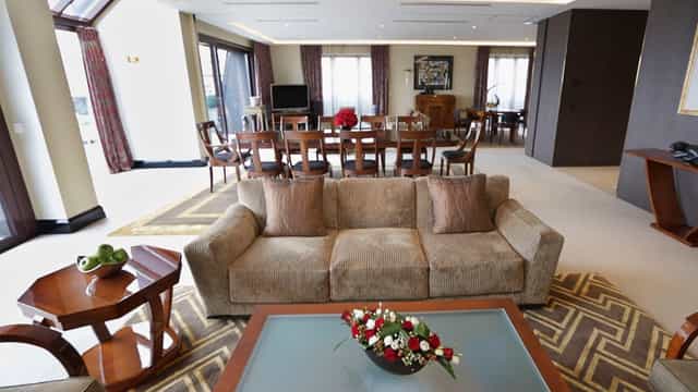 Luxury Grand Place Suite in Brussels: Upscale venue for board meetings and networking events.