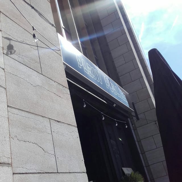Lebanese restaurant in Plein Publiek BXL with outdoor lighting for evening receptions and mixers.